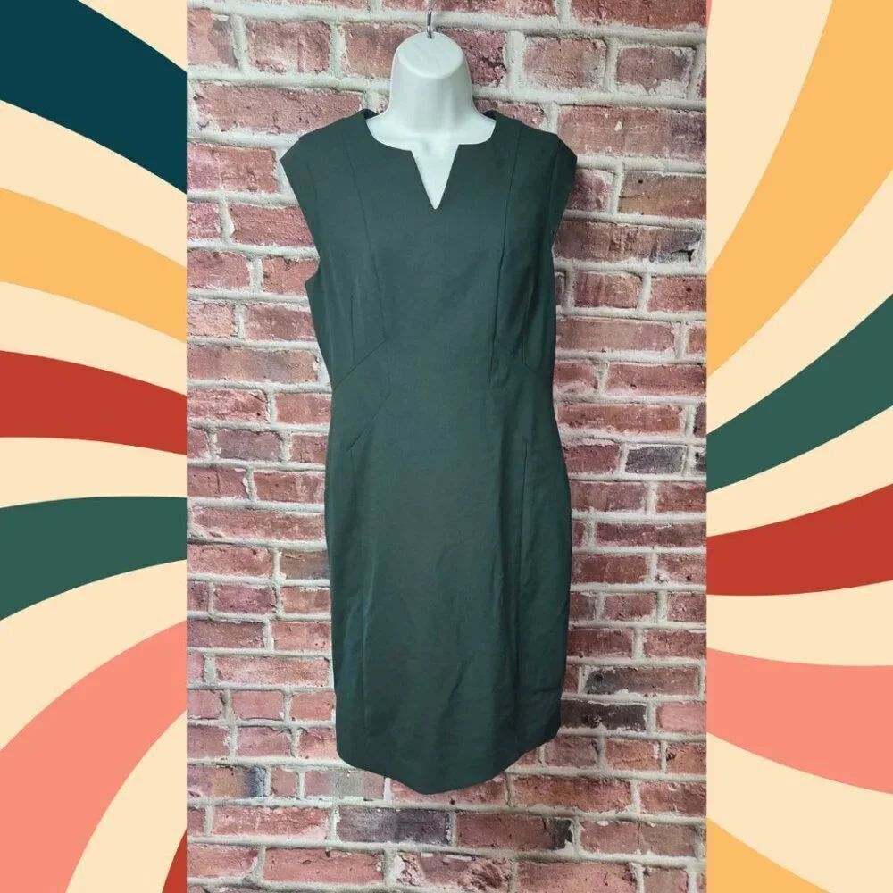 The Limited Sheath Dress 6 | Forest Green Sleeveless V Neck Classic